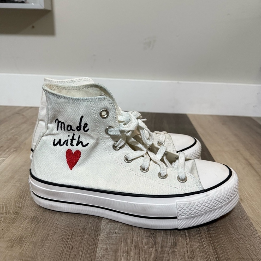 Converse Chuck Taylor All Star Platform “Made With Love” Women’s Size 7 - Picture 10 of 10